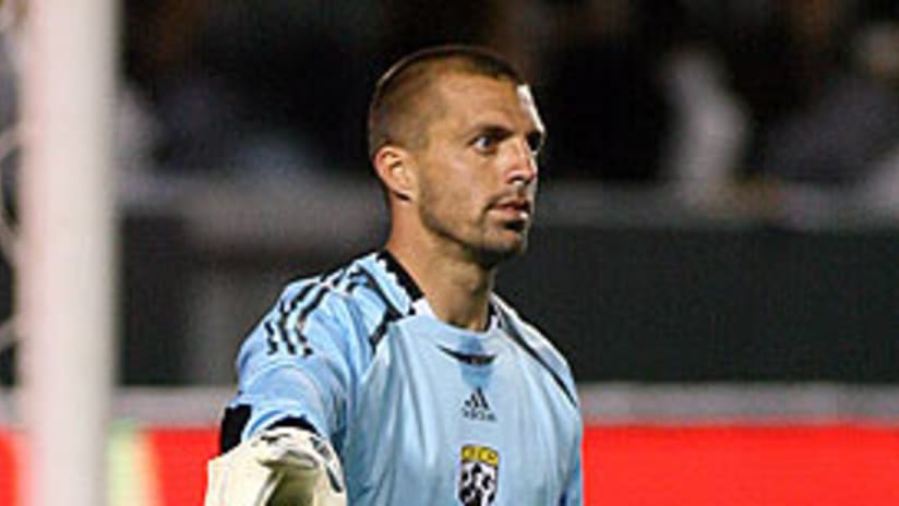 Jon Busch brings a lot of goalkeeping experience to the Chicago Fire.