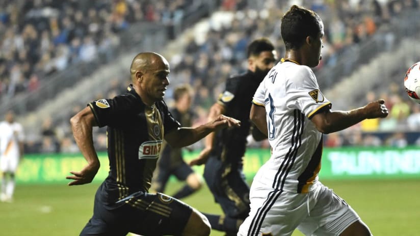 Giovani dos Santos chases the ball — LA Galaxy vs. Philadelphia Union — May 11, 2016