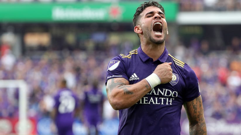 Dom Dwyer - Orlando City - solo - beats chest after win over Portland