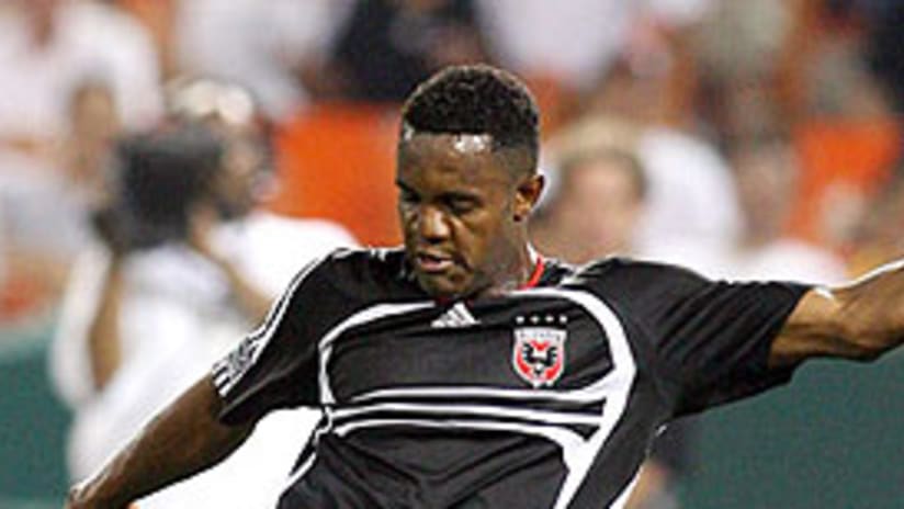 Luciano Emilio and D.C. United have their sights set on another MLS Supporters' Shield in 2008.