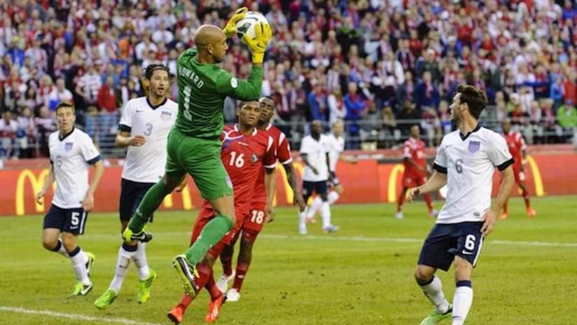 Tim Howard catches the ball