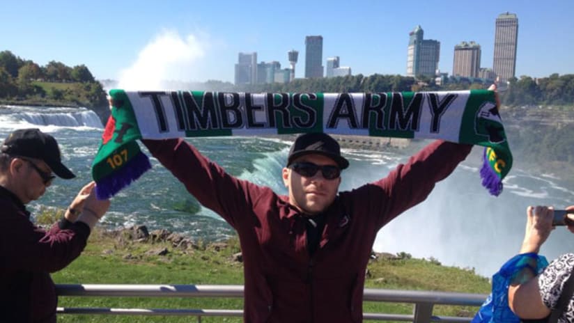 Portland Timbers fan Daniel Zimmer at Niagara Falls