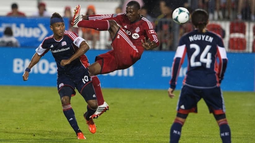 Doneil Henry in action against New England