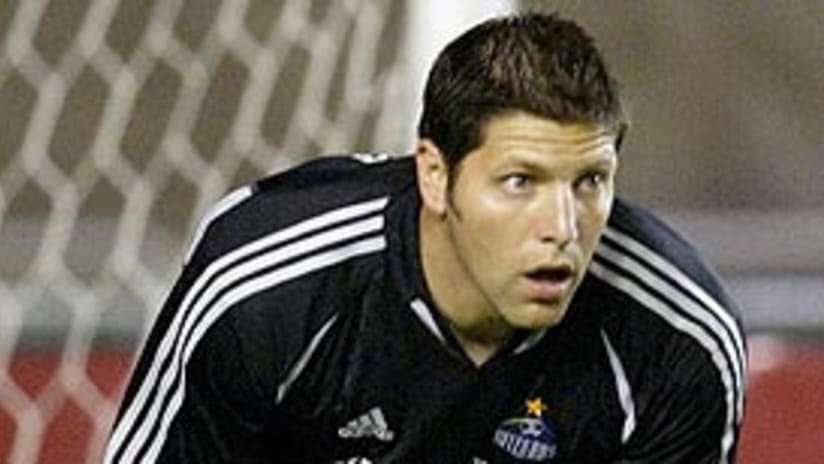 Tony Meola is among the league leaders in goals against average in 2004.