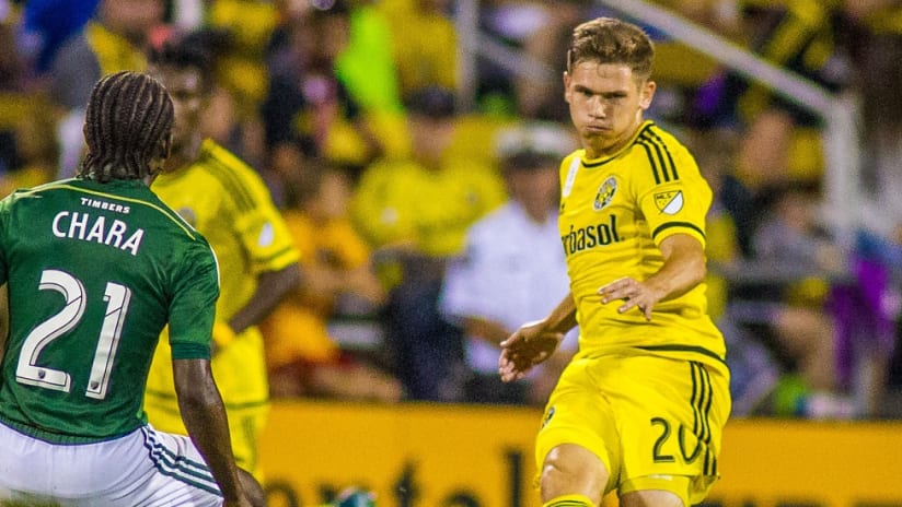 Wil Trapp vs. Diego Chara