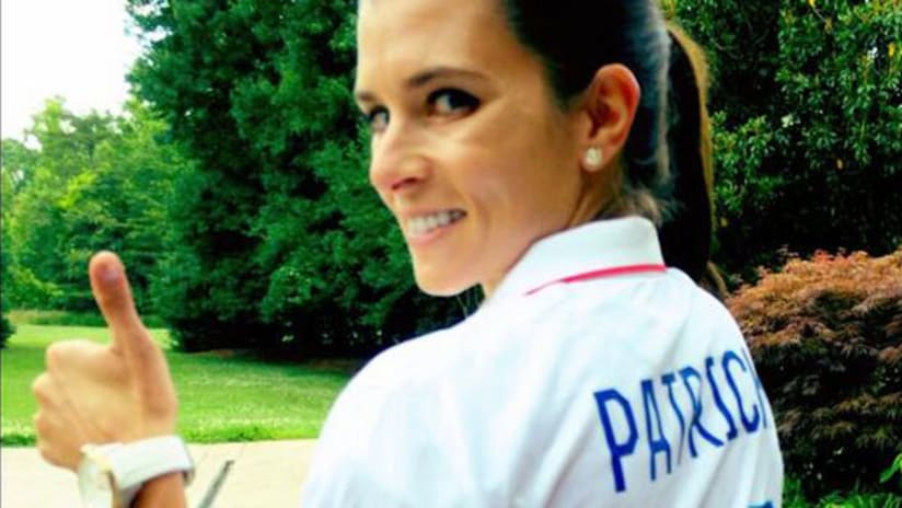 World Cup: Danica Patrick cheers on the USMNT on Twitter