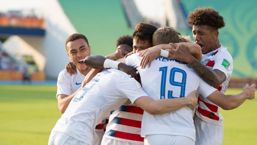 US Under-20s - Celebrate goal vs. France 2