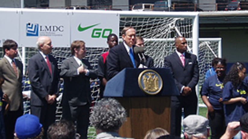 New York Governor George Pataki was on hand to present the field to the public.