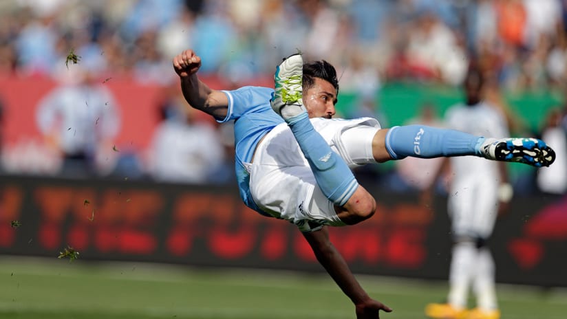 David Villa - New York City FC - iconic midair side-volley, wider cut