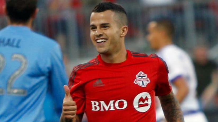 Sebastian Giovinco (Toronto FC) gives a thumbs up after scoring