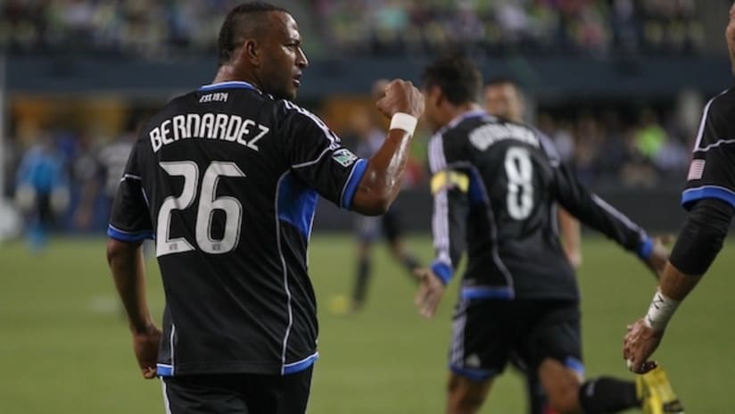 Rumor Central: Is Victor Bernardez steering two Honduran internationals to San Jose? -