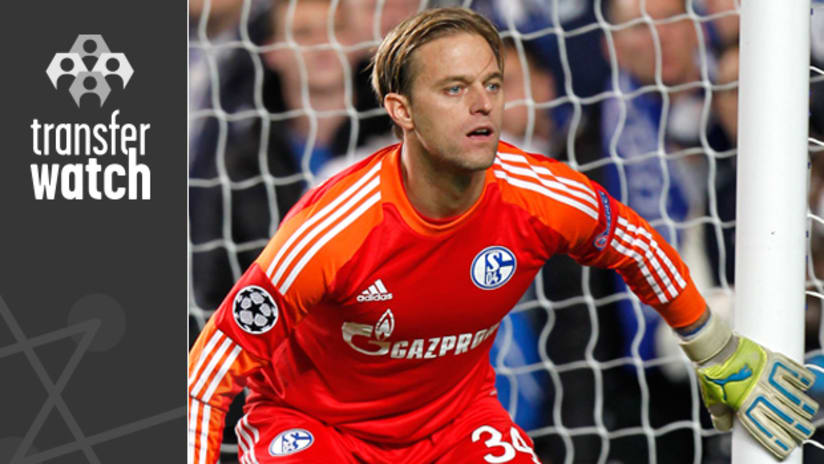 Timo Hildebrand playing for Schalke 04 - Transfer Watch