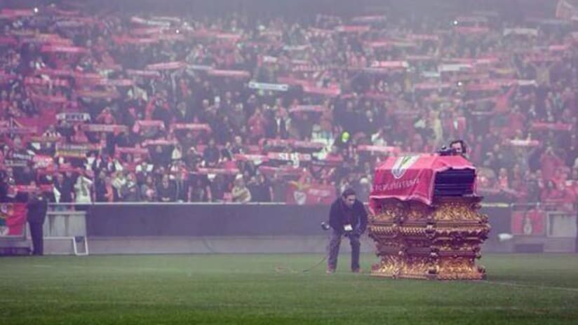 Eusebio memorial service at Benfica stadium