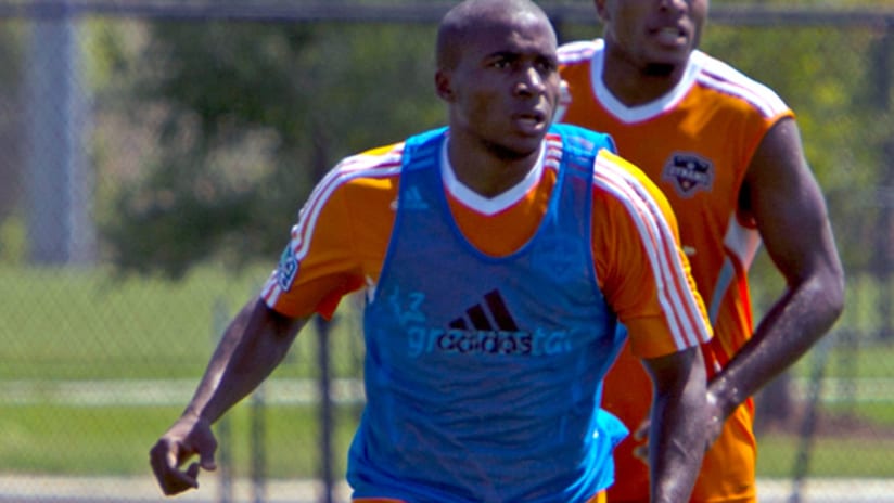 Ecuadorian forward Miler Castillo participated in his first training session with the Dynamo.