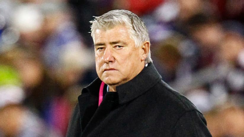 Angry Sigi Schmid during COLvSEA