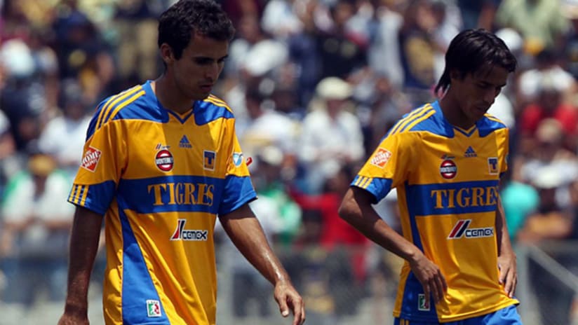 Jonathan Bornstein (left) and Tigres look to turn around a 3-1 loss to Chivas in the first leg of the Mexican Clausura QFs.