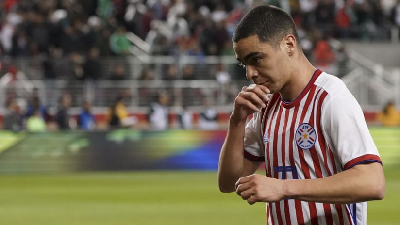 Miguel Almiron - Paraguay - after red card