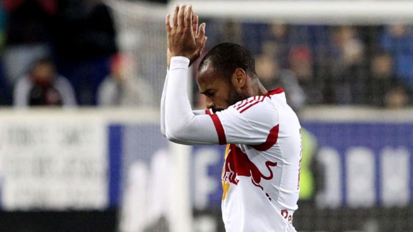 Thierry Henry claps to the New York Red Bulls fans