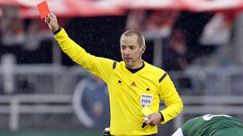 Referee Mark Geiger