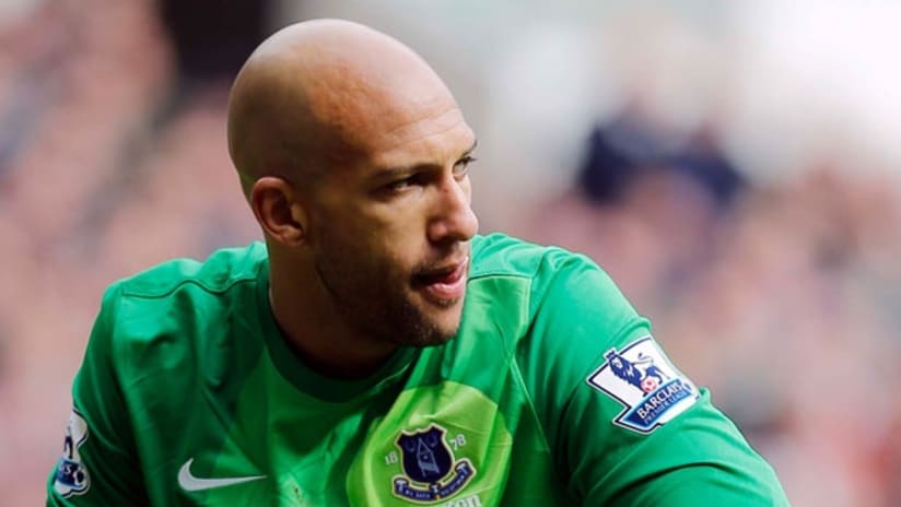 USMNT goalkeeper Tim Howard opens up about his struggles with Tourette's syndrome -