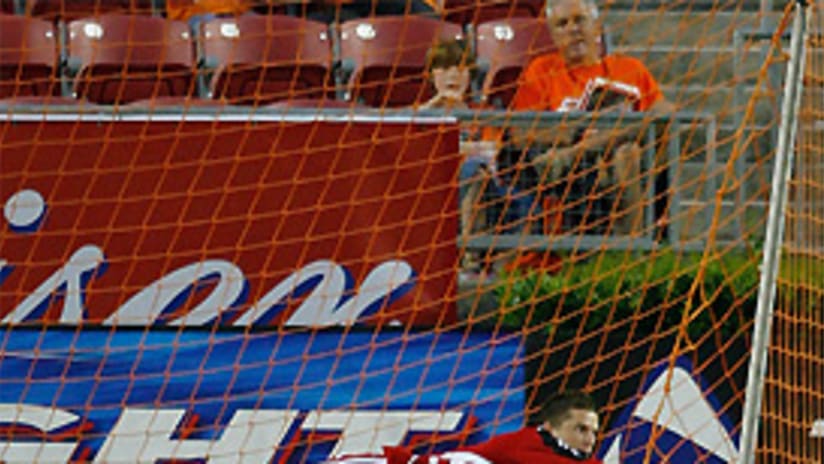 Zach Wells won back-to-back championships with Houston Dynamo in 2006-07.