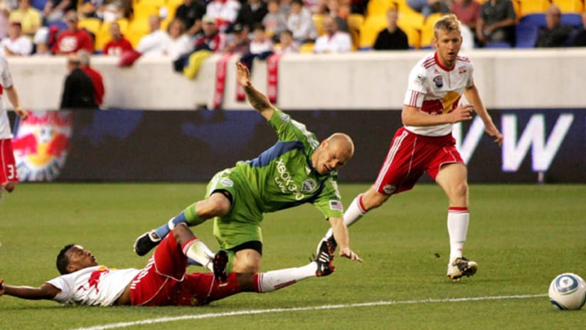 The Red Bulls had trouble with Freddie Ljungberg and Seattle's 4-5-1.