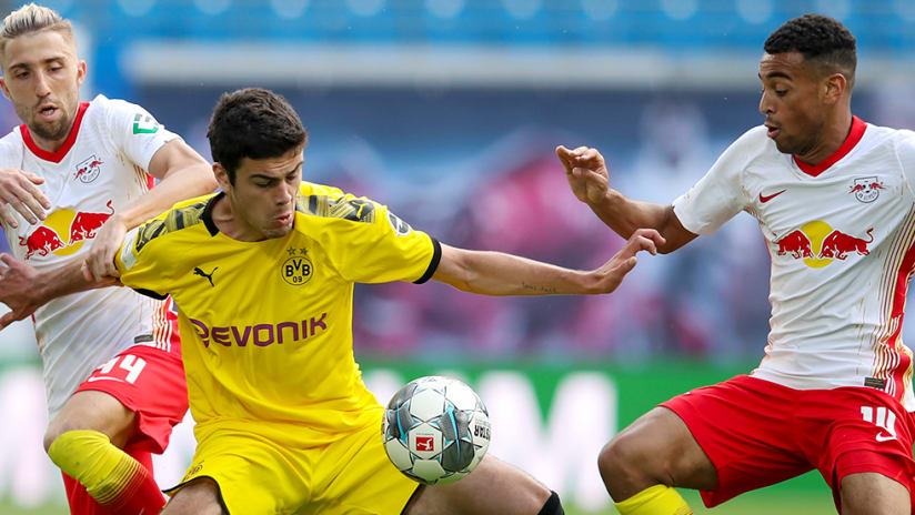 Giovanni Reyna - Tyler Adams - Bundesliga game