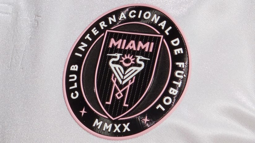 2020 Inter Miami home jersey close-up - club crest