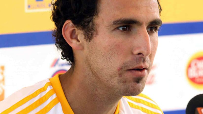Jonathan Bornstein hopes to be in Tigres' lineup against Santos.