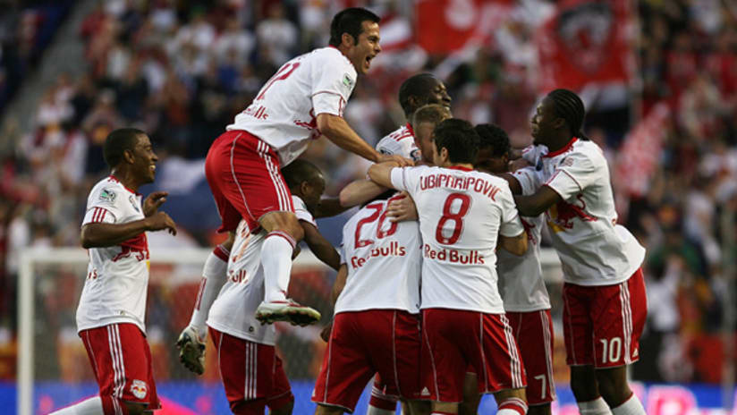 The Red Bulls eased past Brazilian side Santos in their stadium opener.