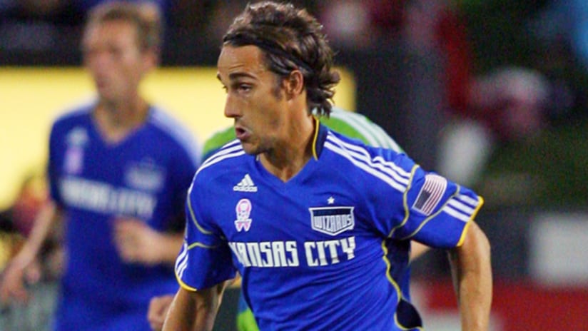 Josh Wolff signed for D.C. United after they selected him in the Re-Entry Draft.