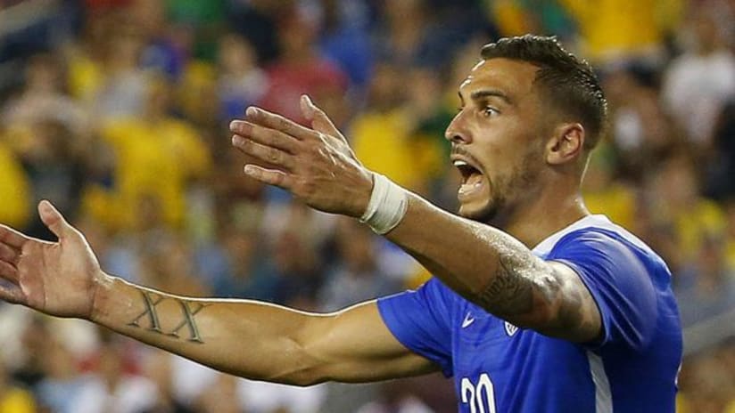 USMNT's Geoff Cameron objects to call vs. Brazil