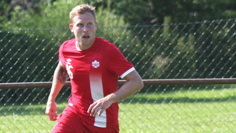 Scott Arfield - Canada national team - Corner kick vs Uzbekistan