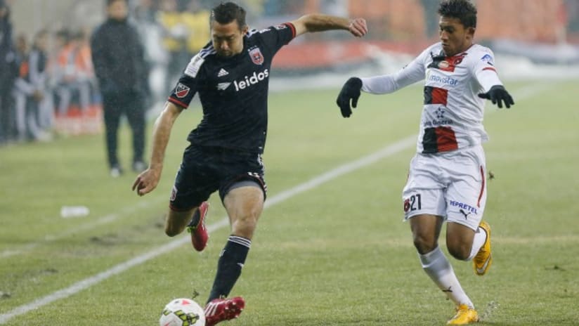 Davy Arnaud (D.C. United) in 2014-15 CONCACAF Champions League against Alajuelense