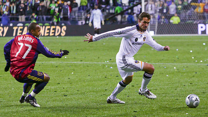 Last year's MLS Cup loss is fueling Todd Dunivant and the Galaxy in 2010.