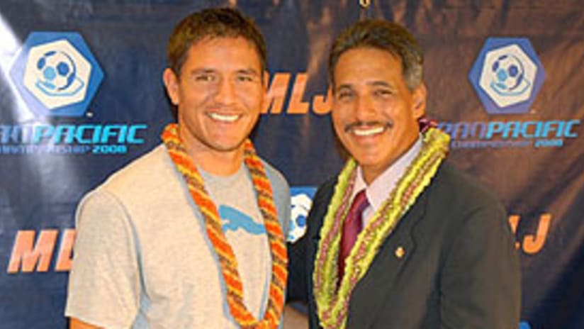 Hawaii native Brian Ching (left) will lead Dynamo into the PPC.