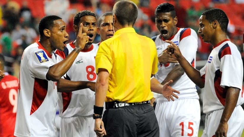 Cuba argues with the referee in the 2013 Gold Cup