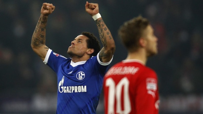 Jermaine Jones celebrates a goal for Schalke