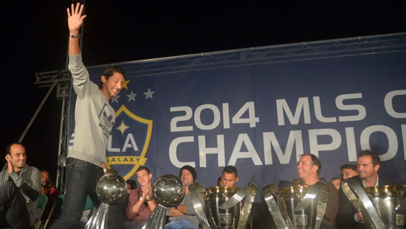 Omar Gonzalez - LA Galaxy - 2014 MLS Cup celebration