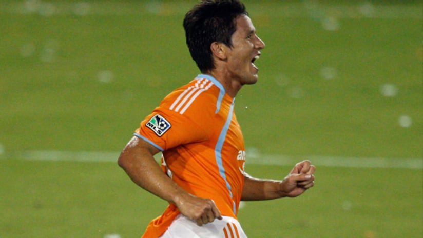 Brian Ching earned his first Player of the Week honor of 2010.