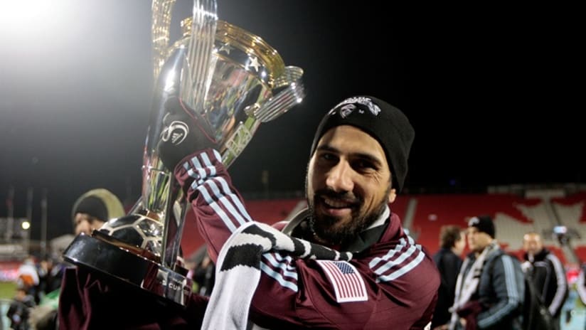 Pablo Mastroeni lifts MLS Cup in 2010