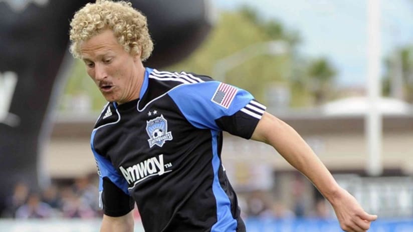 Stephen Lenhart in his debut for the San Jose Earthquakes, a 2-1 loss at home to Chivas USA.