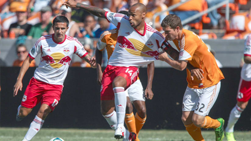 Thierry Henry vs Houston Dynamo being pulled