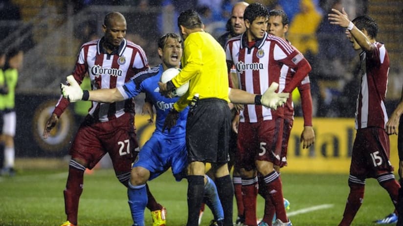 Chivas USA react to Josue Soto's red card