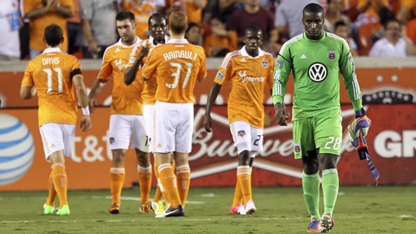 Houston celebrate as Bill Hamid is sent off