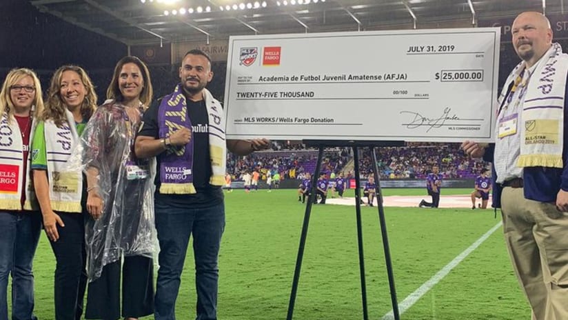 Steven Cruz - 2019 MLS WORKS Community MVP