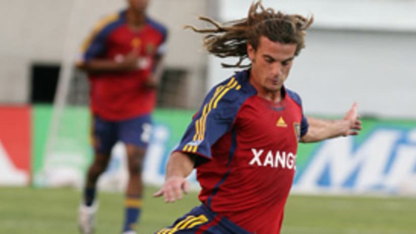 Kyle Beckerman bruised his foot while training with the U.S. Men's National Team.