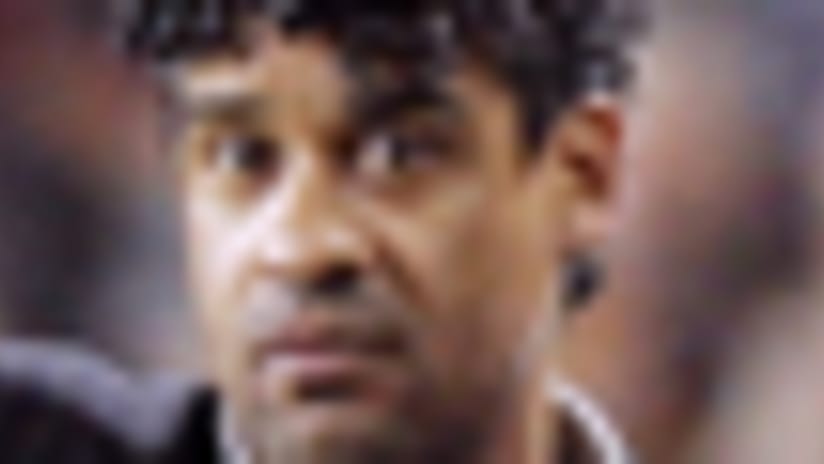 Barcelona coach Frank Rijkaard has tried to halt criticism of his club while preparing for the Champions League semifinal.