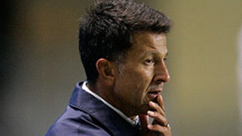 Juan Carlos Osorio resigned as head coach of the Chicago Fire on Monday.