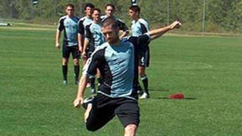 After some possession drills Monday morning, Wade Barrett and the Quakes worked on shooting.